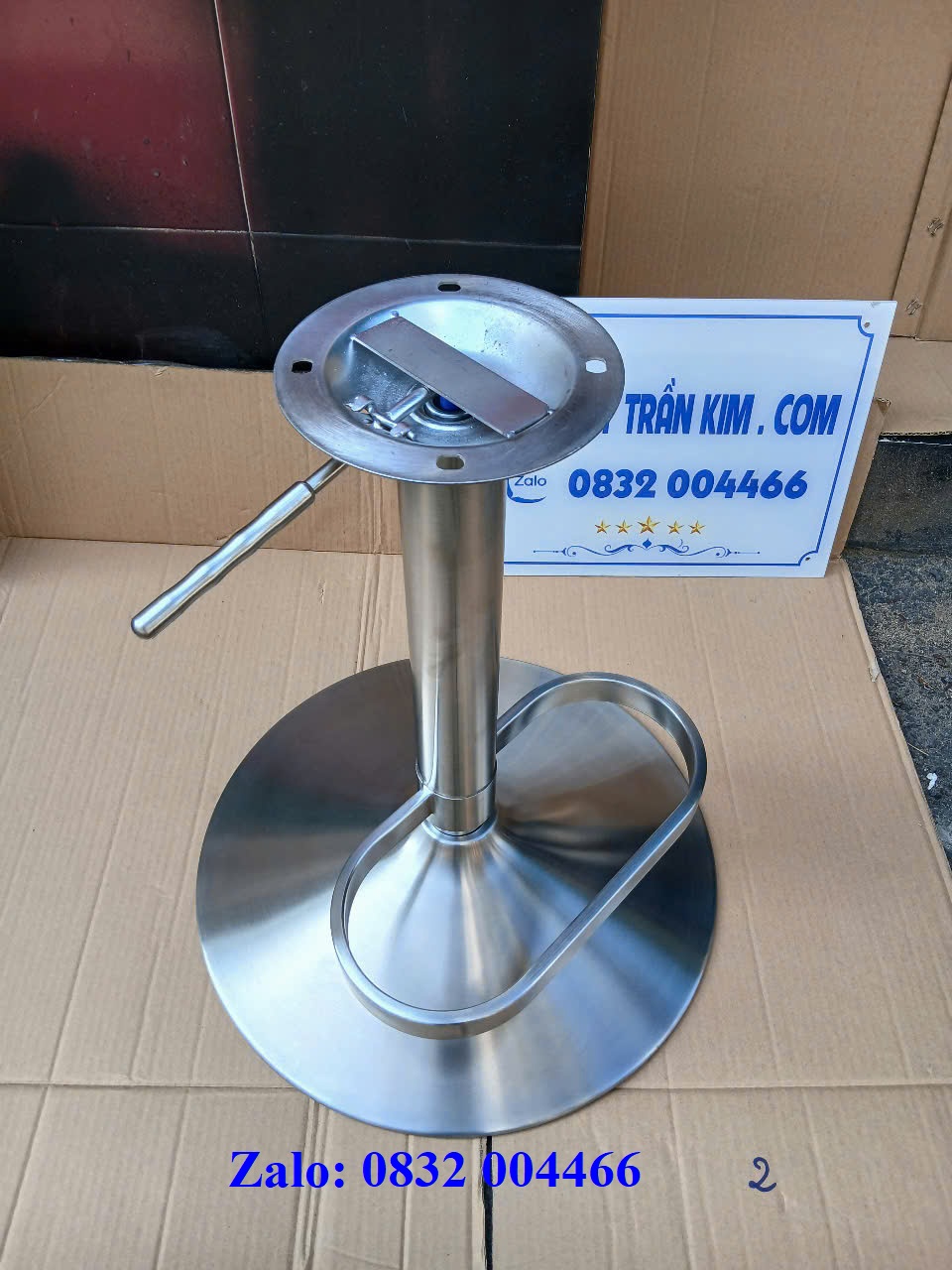 bo-chan-ghe-quay-bar-inox-tk4574i1