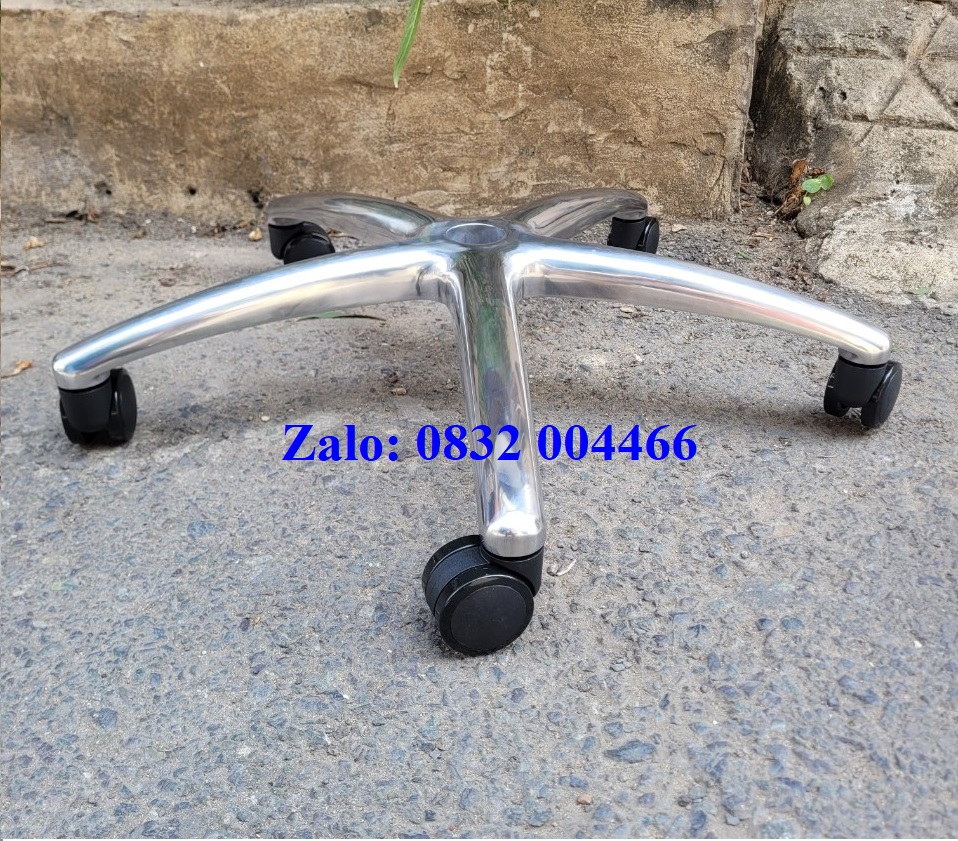 chan-xoay-ghe-giam-doc-tk3350n