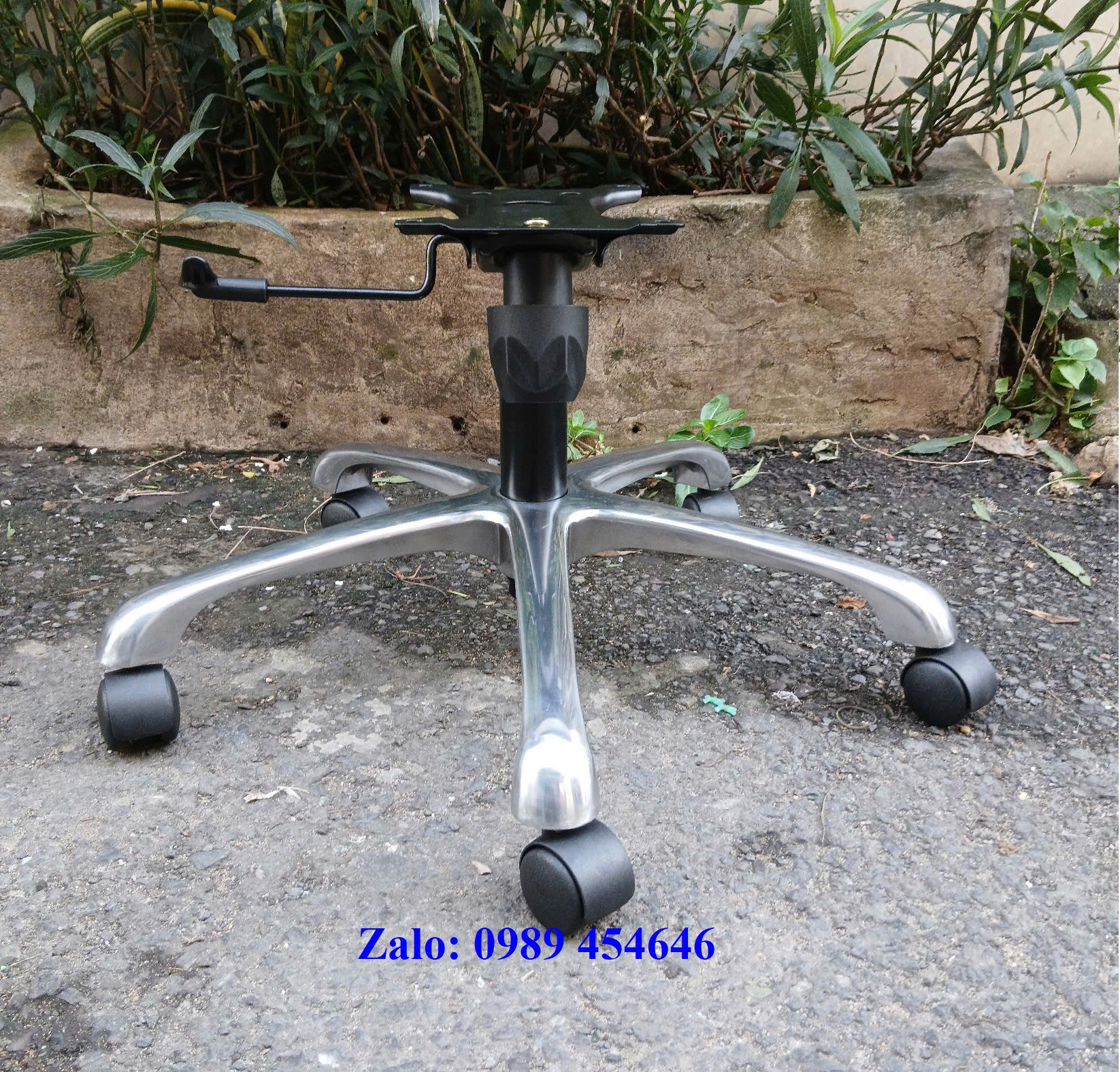 bo-chan-ghe-xoay-nhan-vien-tk7320d1